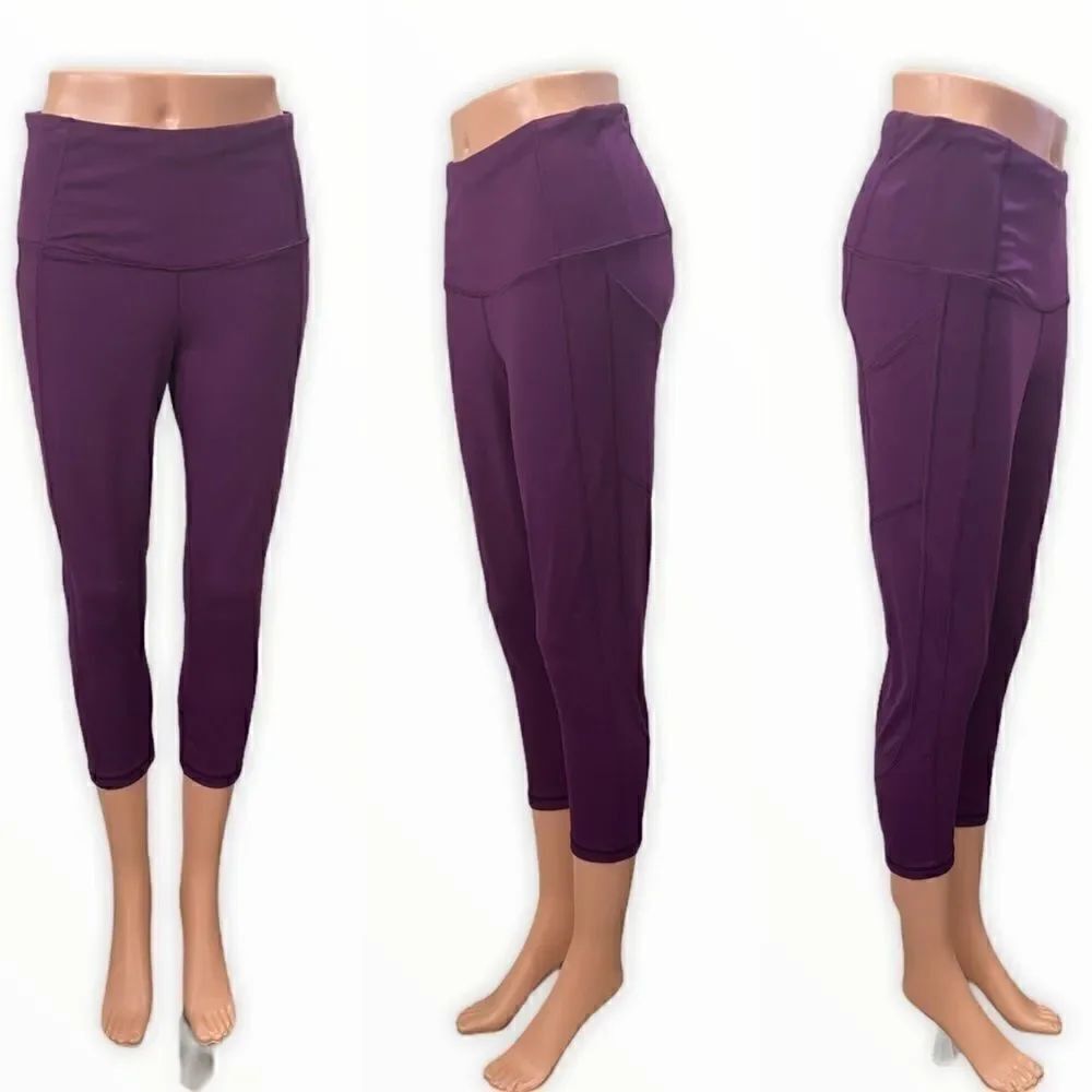Victoria’s Secret Knockout Sports Capri Leggings Size M